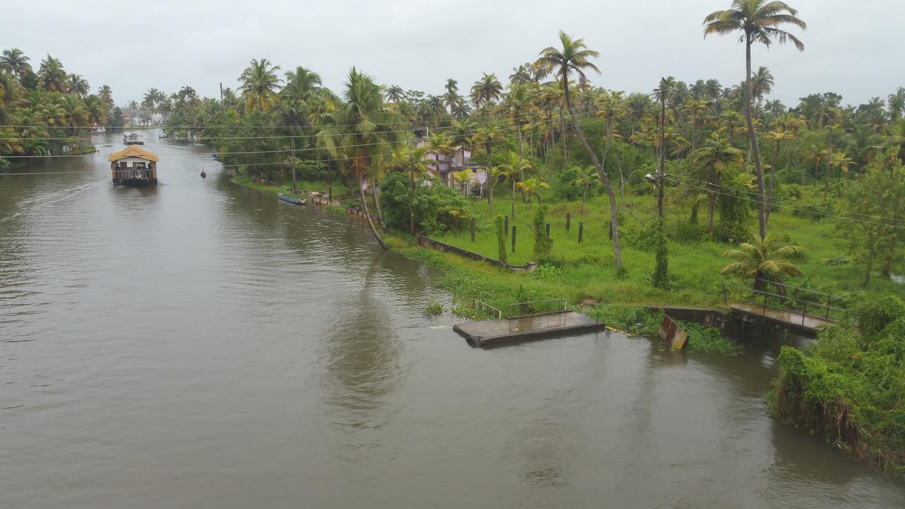 Abru'S Holidays For Foreign Travelers Alappuzha Exterior foto